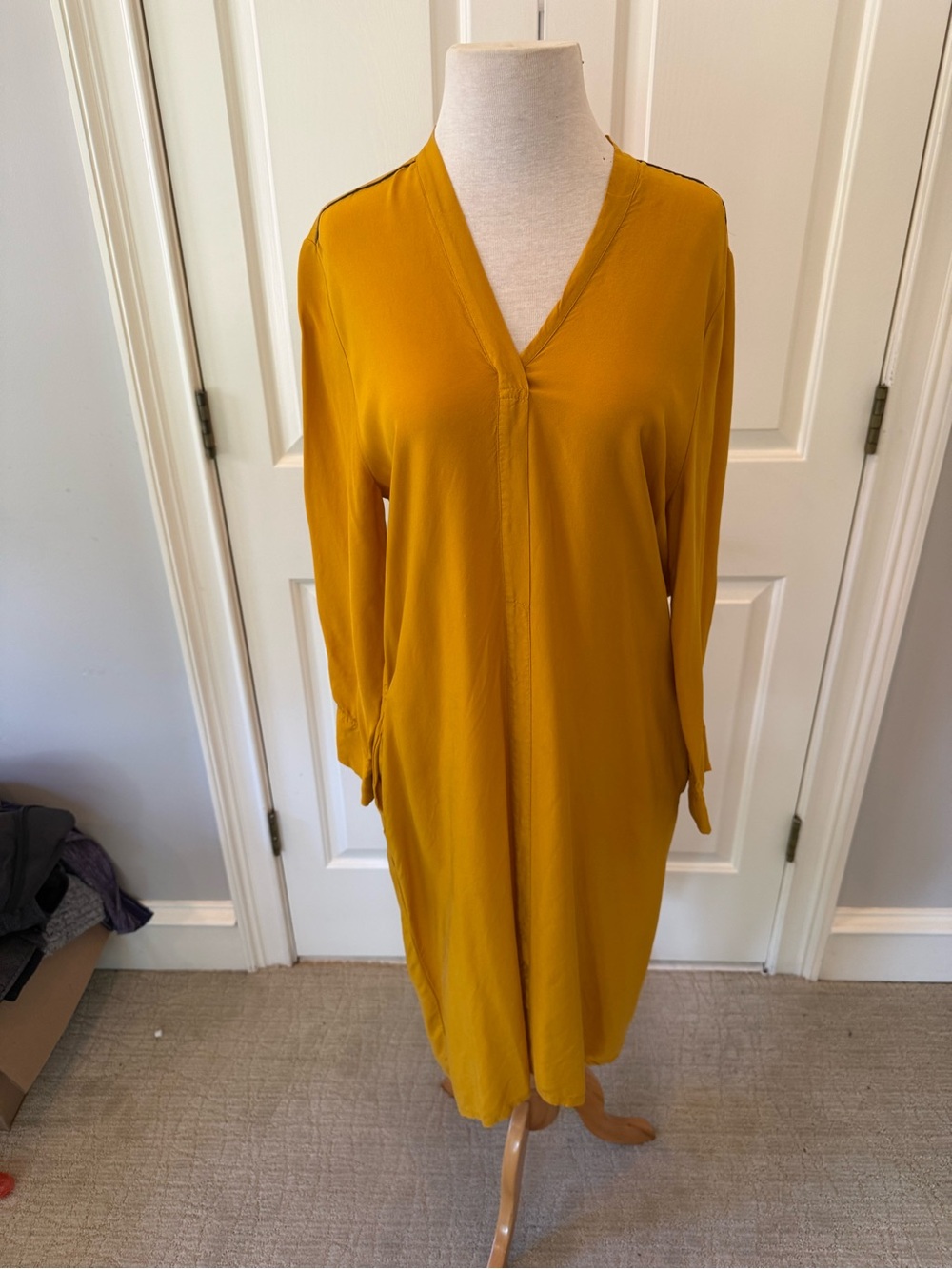 Humanoid Flowy Mustard V-Neck Long Sleeve Dress